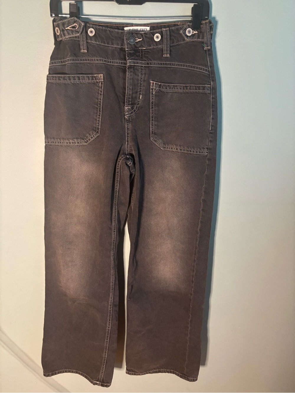 Free People We The Free Palmer Cuffed Wide Leg J Chalkboard Black 25 measures 28